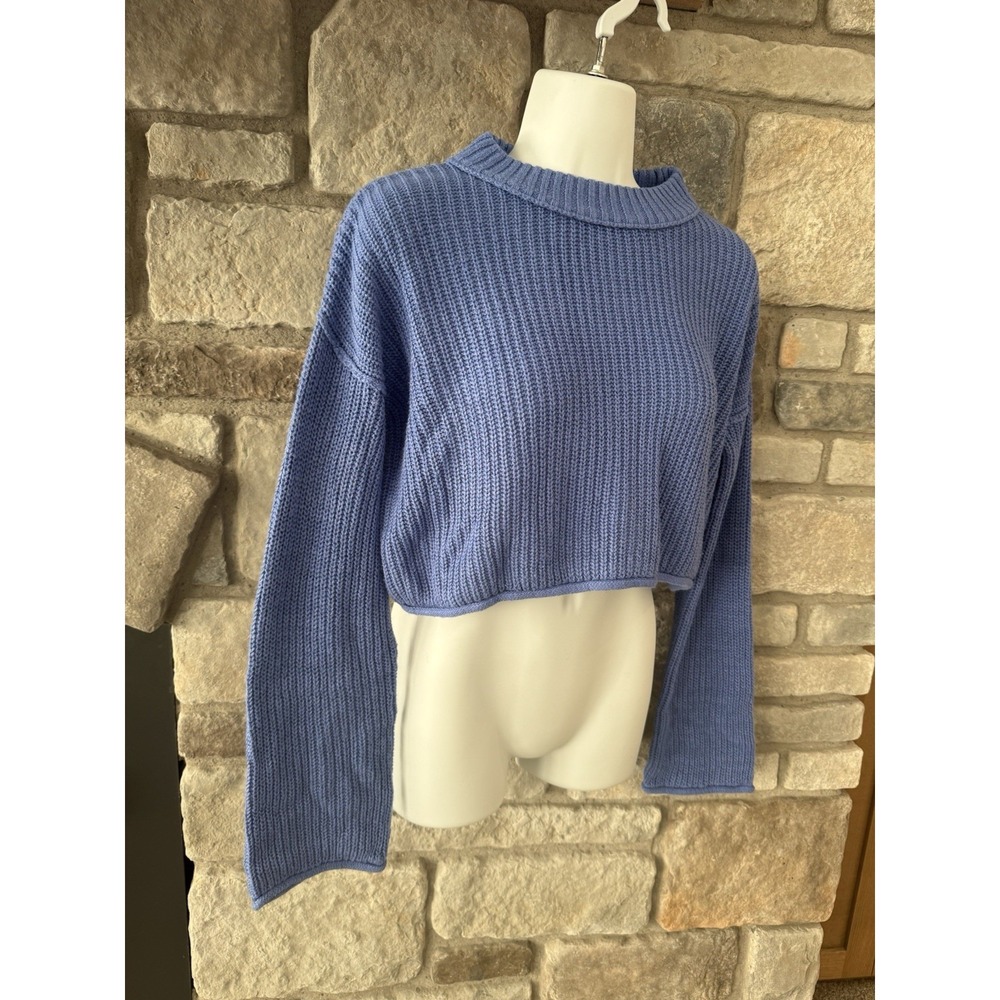 Wild Fable Blue Women's Knit Crop Top Sweater Size XS Drop Shoulders Crew Neck